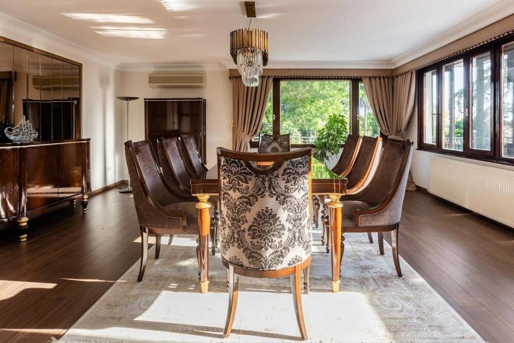 Ueskuedar Villa فيلا مطلة على البحر في اسكودار 伊斯坦布尔 外观 照片