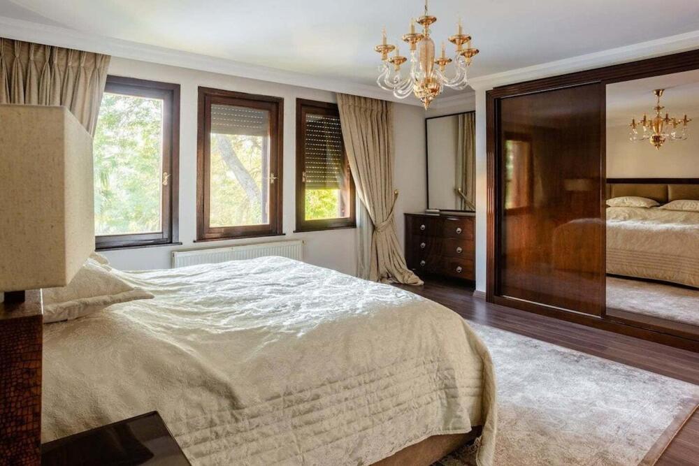 Ueskuedar Villa فيلا مطلة على البحر في اسكودار 伊斯坦布尔 外观 照片