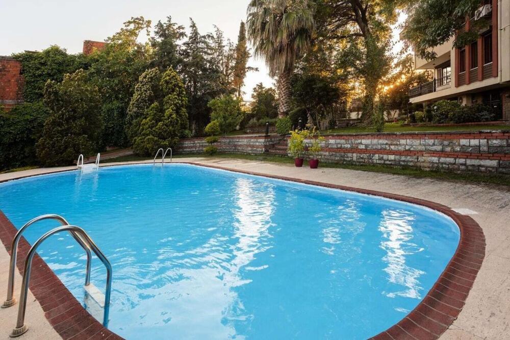 Ueskuedar Villa فيلا مطلة على البحر في اسكودار 伊斯坦布尔 外观 照片